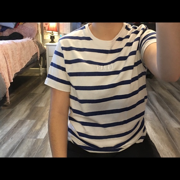 SOLD huf striped blue and white shirt - Picture 4 of 7